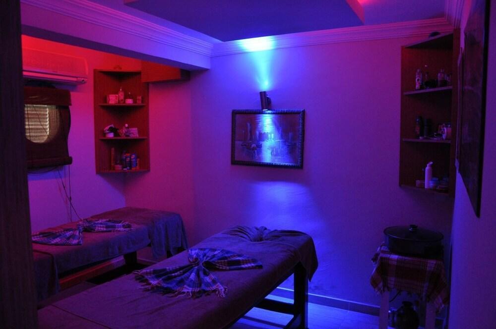 Club Tess Hotel Konaklı Eksteriør bilde