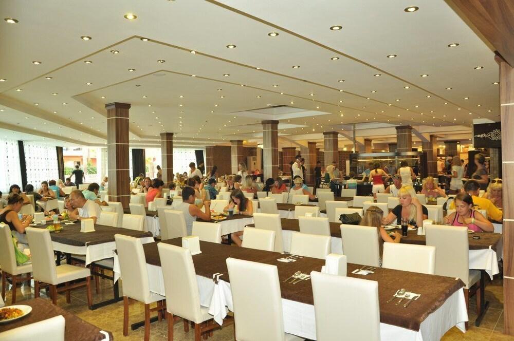 Club Tess Hotel Konaklı Eksteriør bilde