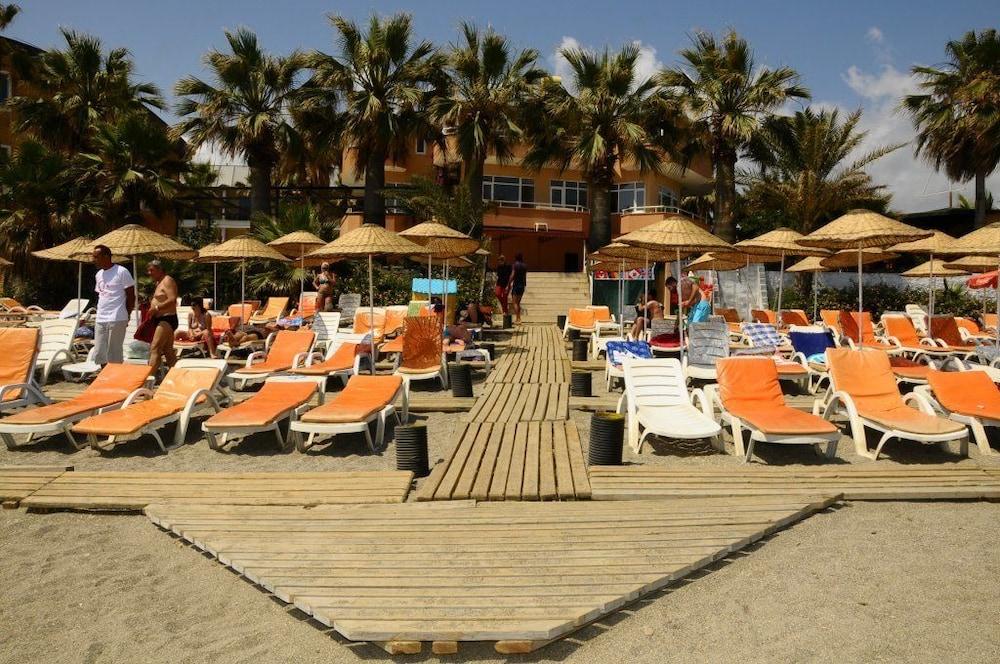 Club Tess Hotel Konaklı Eksteriør bilde